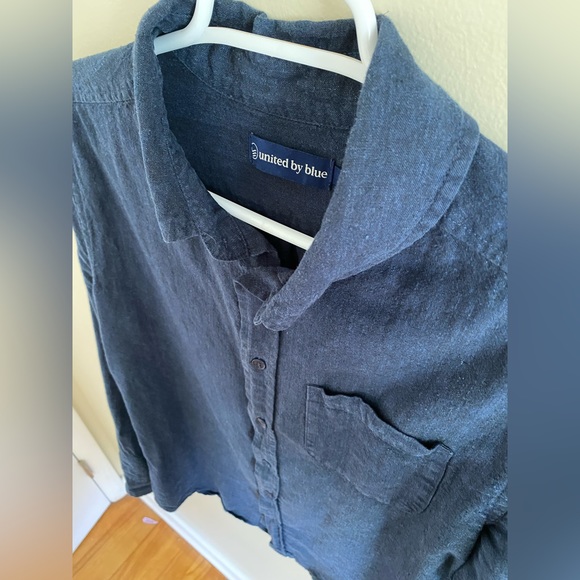 United By Blue Soft Hemp button down shirt. Size Small. - Picture 3 of 6